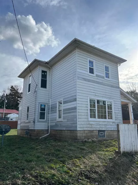 11 Blanche St, Mansfield, OH 44907