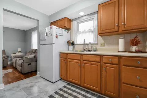 21 Fourth St, Shelby, OH 44875 photo 9