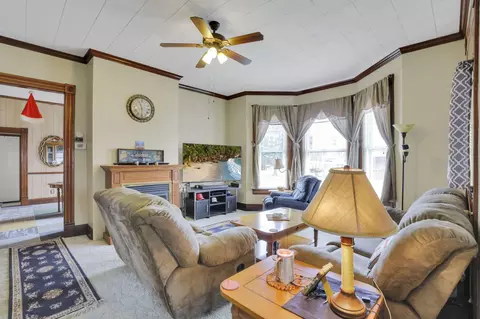 Living - 1626 Irwin Ave, Springfield, OH 45505 photo 5 of 5