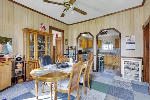 Dining - 1626 Irwin Ave, Springfield, OH 45505 photo 1 of 4