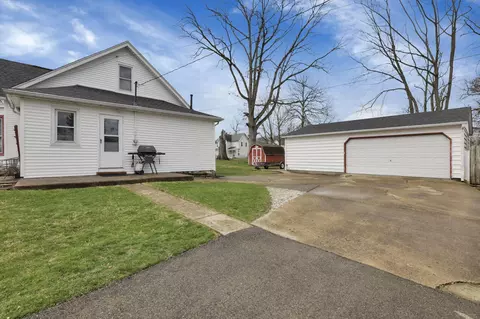 Exterior - 1626 Irwin Ave, Springfield, OH 45505 photo 9 of 14