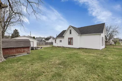 Exterior - 1626 Irwin Ave, Springfield, OH 45505 photo 10 of 14