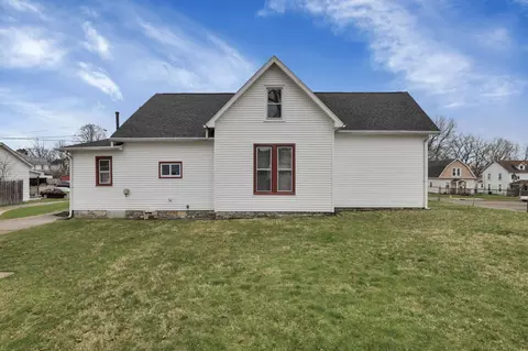 Exterior - 1626 Irwin Ave, Springfield, OH 45505 photo 12 of 14