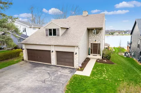 1320 E Choctaw Dr, London, OH 43140