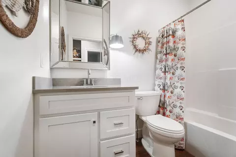 Bath - 103 Thomaston Trl, Springfield, OH 45503 photo 1 of 12