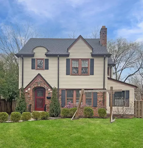 48 S Stanwood Rd, Bexley, OH 43209