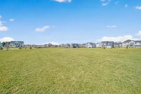 Exterior - 4454 Robert Ct, Powell, OH 43065 photo 10 of 11