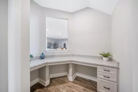 Entry Way - 4454 Robert Ct, Powell, OH 43065 photo 6 of 13
