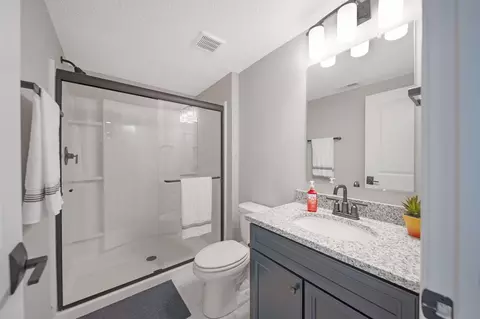 Bath - 4454 Robert Ct, Powell, OH 43065 photo 12 of 12