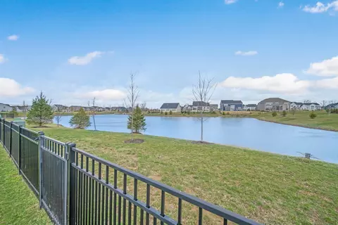 View/Area - 4454 Robert Ct, Powell, OH 43065 photo 4 of 8