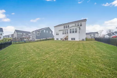 Exterior - 4454 Robert Ct, Powell, OH 43065 photo 6 of 11