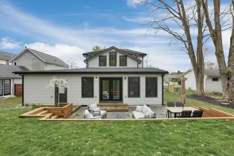 338 E Maple St, Granville, OH 43023