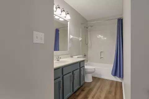 Bath - 345 Trail E, Pataskala, OH 43062 photo 6 of 6