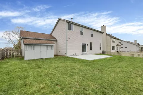 Exterior - 345 Trail E, Pataskala, OH 43062 photo 4 of 5