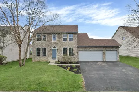 345 Trail E, Pataskala, OH 43062