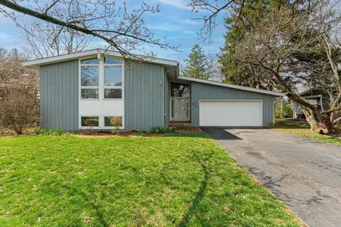 4161 Winfield Rd, Columbus, OH 43220