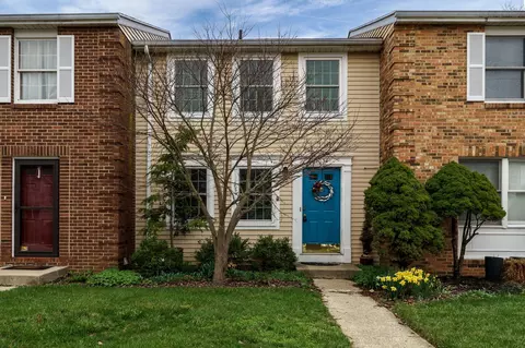 Exterior - 3034 Colony Ln, Springfield, OH 45503 photo 2 of 7