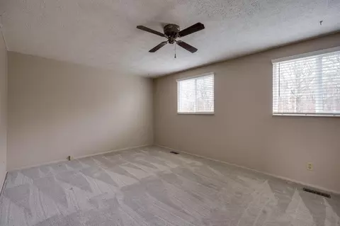Bedroom - 3034 Colony Ln, Springfield, OH 45503 photo 3 of 5