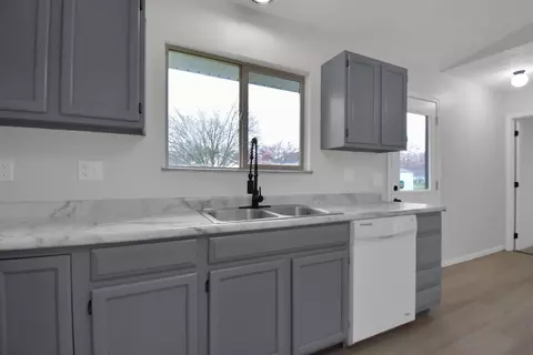 Kitchen - 2169 Amarillo Ave, Springfield, OH 45503 photo 1 of 2