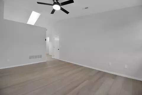 Living - 2169 Amarillo Ave, Springfield, OH 45503 photo 1 of 2