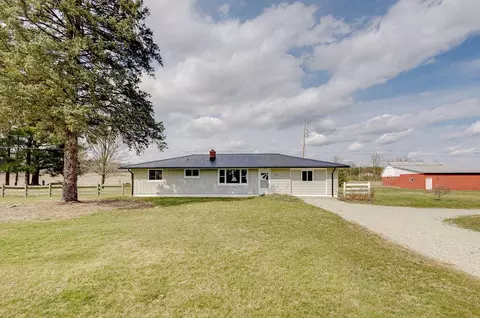 6521 Mount Gilead Rd, Fredericktown, OH 43019
