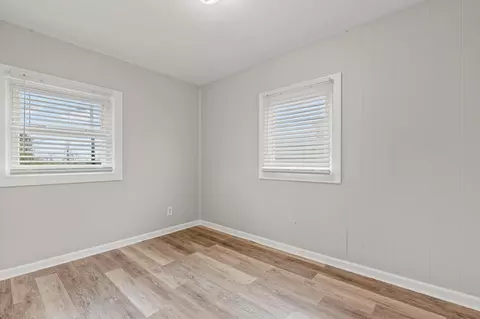 Bedroom - 3228 E 12th Ave, Columbus, OH 43219 photo 1 of 2