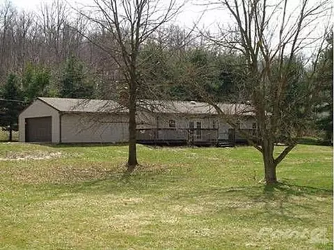1942 Dry Creek Rd NW, Granville, OH 43023