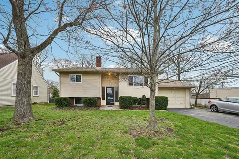 2464 Wellesley Dr, Columbus, OH 43221