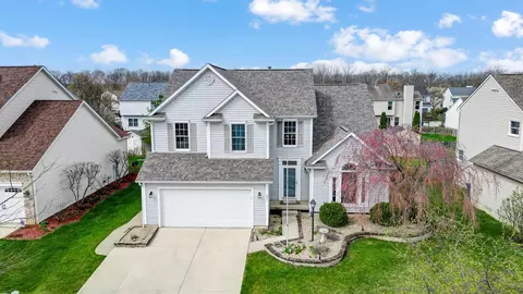821 Lone Rise Dr W, Marysville, OH 43040