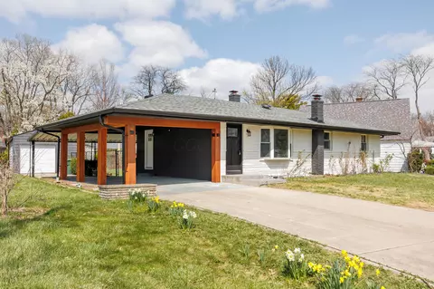 993 S Broadleigh Rd, Columbus, OH 43209
