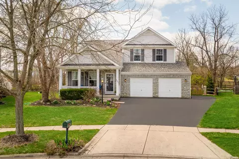 5392 Country Meadow Ct, Westerville, OH 43082