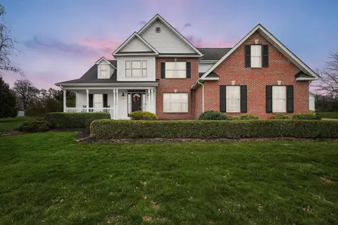 13253 Walker Rd, Ashville, OH 43103