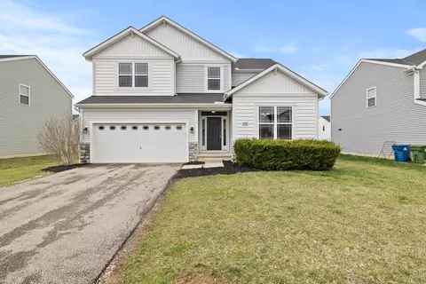 2067 Derby Dr, Marysville, OH 43040