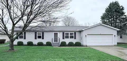 100 Andrew Ct E, London, OH 43140