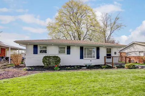 1051 Lynwood Ave, Circleville, OH 43113