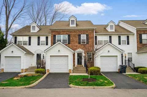 7411 Cayman Ln, Worthington, OH 43085