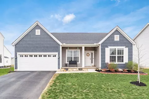 1530 Shagbark St, Circleville, OH 43113