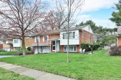 1044 Conant Dr, Columbus, OH 43229