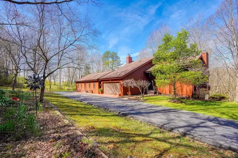 13482 State Route 664, Logan, OH 43138