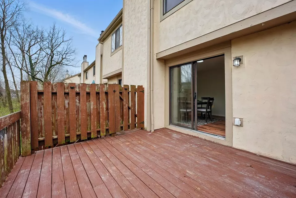 Exterior - 5696 Great Hall Ct, Columbus, OH 43231 photo 3 of 6