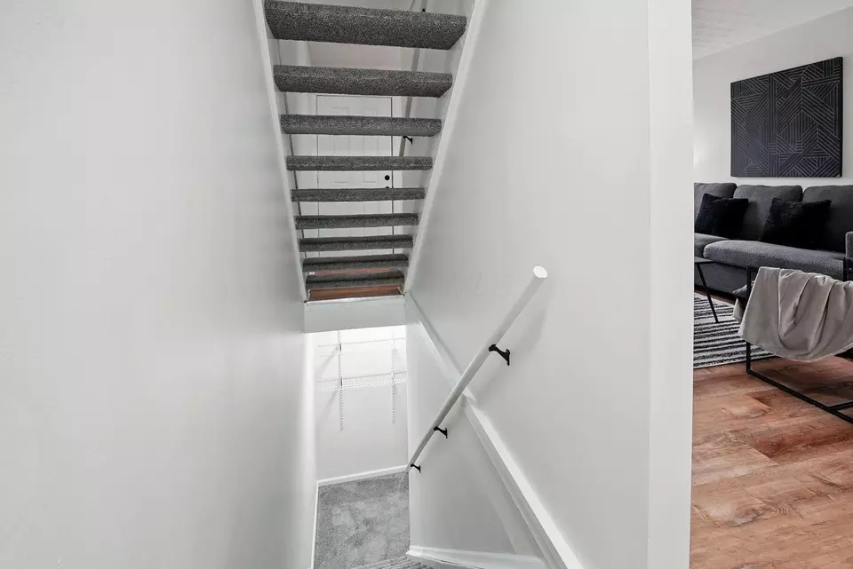 Entry Way - 5696 Great Hall Ct, Columbus, OH 43231 photo 3 of 3