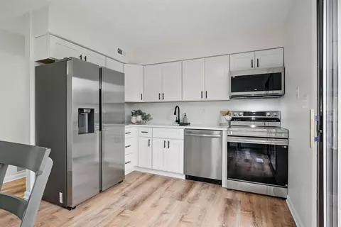 Kitchen - 5696 Great Hall Ct, Columbus, OH 43231 photo 1 of 1