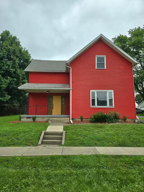84 S Church St, Thornville, OH 43076
