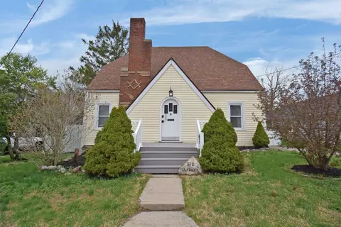 326 Pleasant St, Lebanon, OH 45036