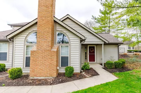 201 Deer Cross Ln, Powell, OH 43065