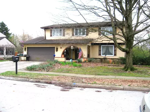 1225 Autumn Hill Dr, Columbus, OH 43235