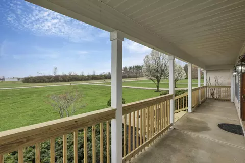 Exterior - 6769 Ludwig Dresback Rd, Circleville, OH 43113 photo 2 of 16