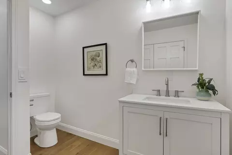 Bath - 6769 Ludwig Dresback Rd, Circleville, OH 43113 photo 10 of 11