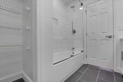 Bath - 6769 Ludwig Dresback Rd, Circleville, OH 43113 photo 8 of 11