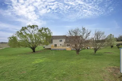 Exterior - 6769 Ludwig Dresback Rd, Circleville, OH 43113 photo 15 of 16